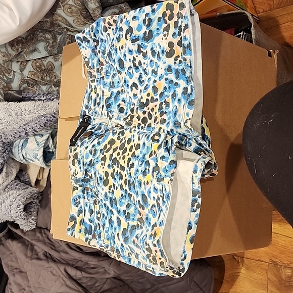 Shorts - Picture 1 of 1